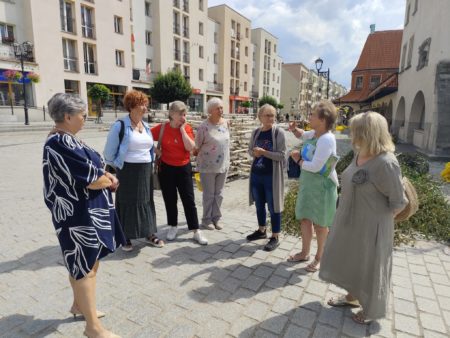 Spacer badawczy w Lwówku Śląskim – diagnoza przestrzeni z perspektywy seniorów