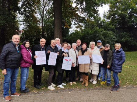 Debata „Bezpieczna przestrzeń dla seniora” podczas Dnia Lwóweckiego Seniora